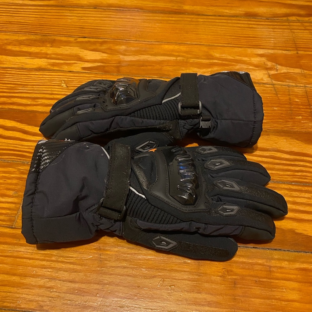 Kemi Moto motorcycle gloves